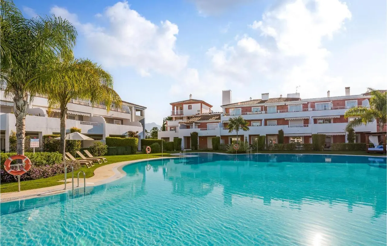 Nice Apartment In Estepona With Wifi